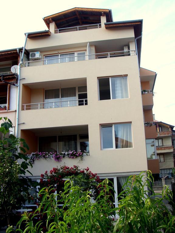 Veda Guest House Pomorie Exterior photo